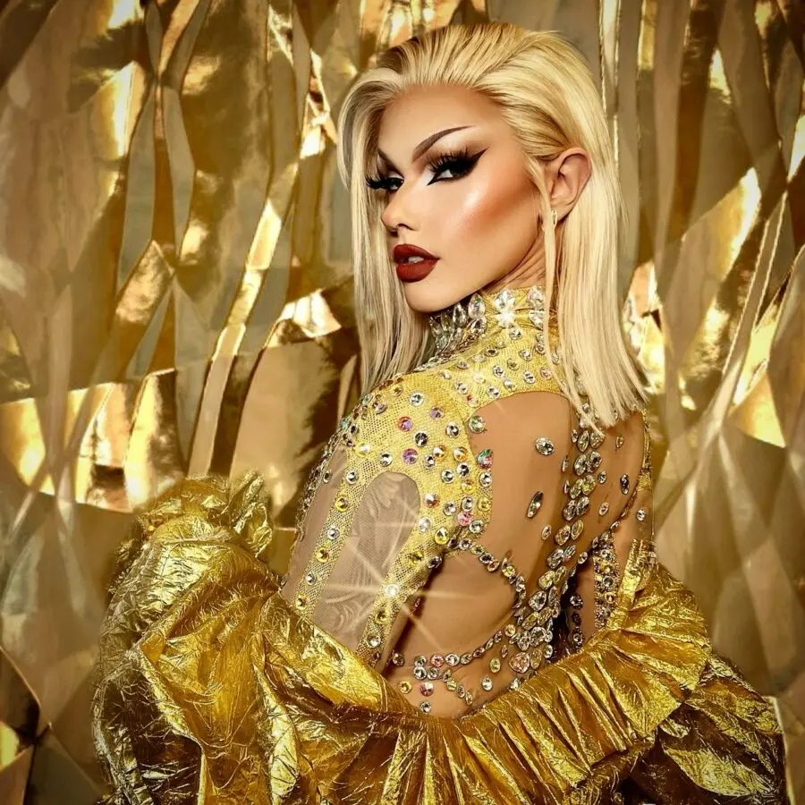 Striking golden glam with bold features