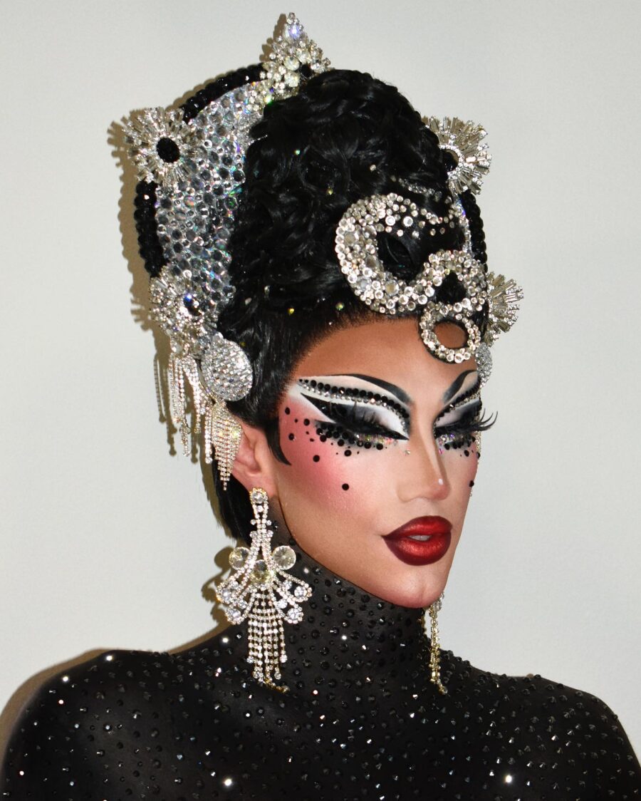Striking rhinestone and bold black beauty