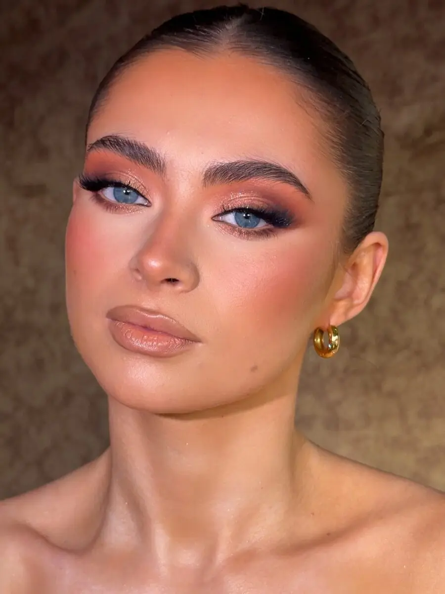 Glamorous Eyes with Subtle Nude Lips