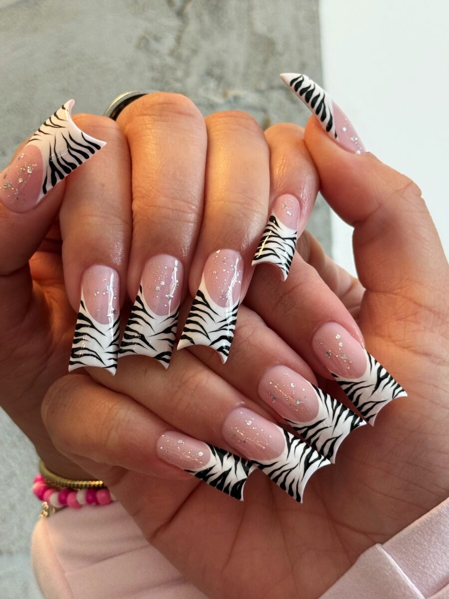 Chic zebra print duck nails design