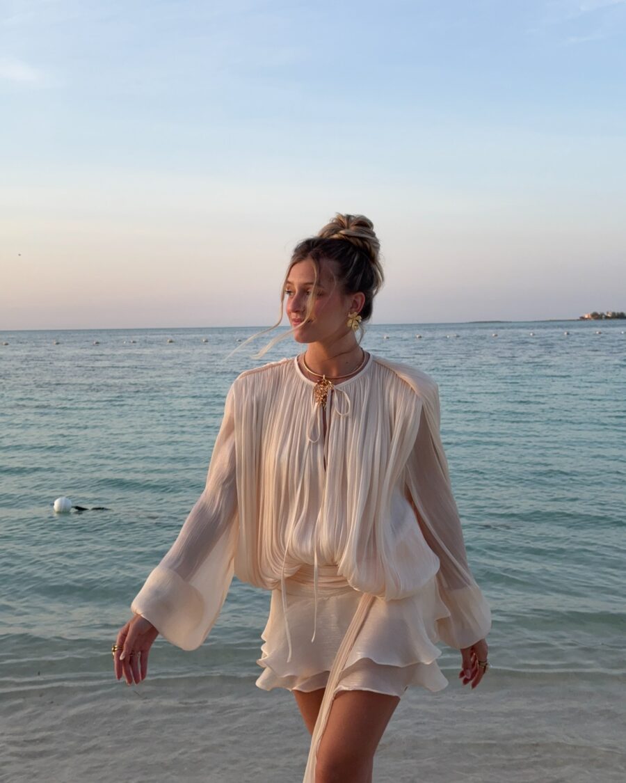 Chic Beach Outfit with Soft, Flowing Fabrics