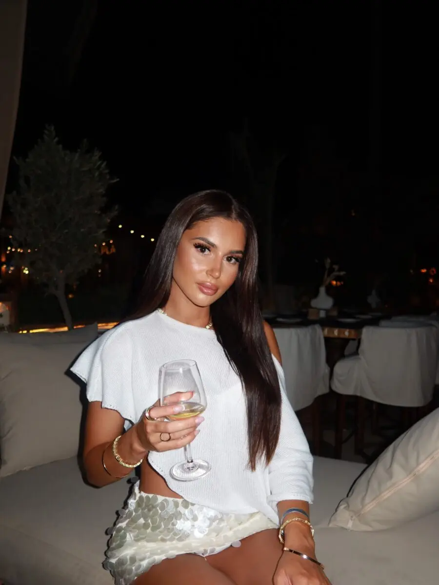 Chic Sequin Skirt Glam for Club Nights