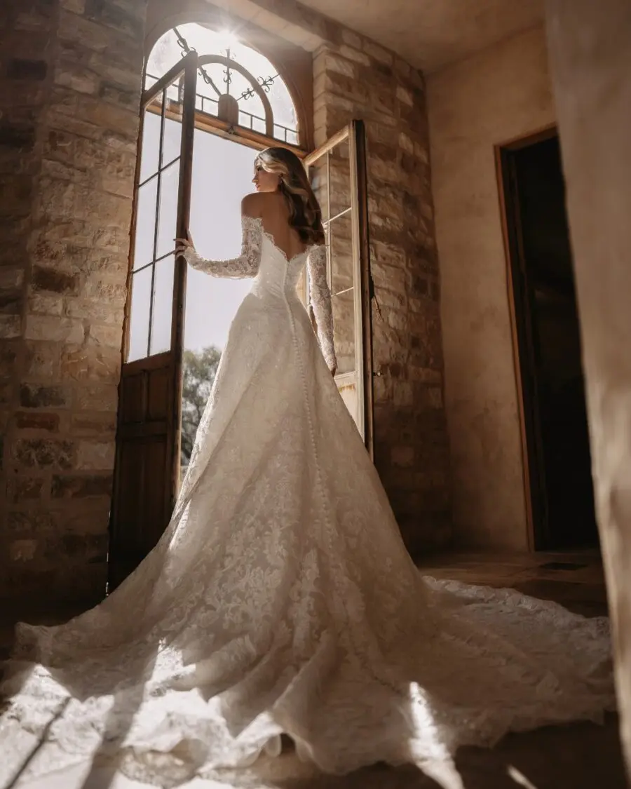 Stunning lace wedding dress with long sleeves