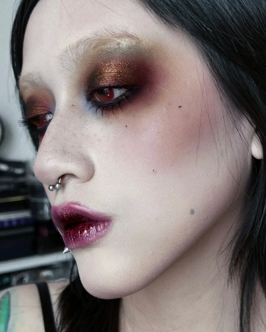 Intense smoky eyes with bold lips