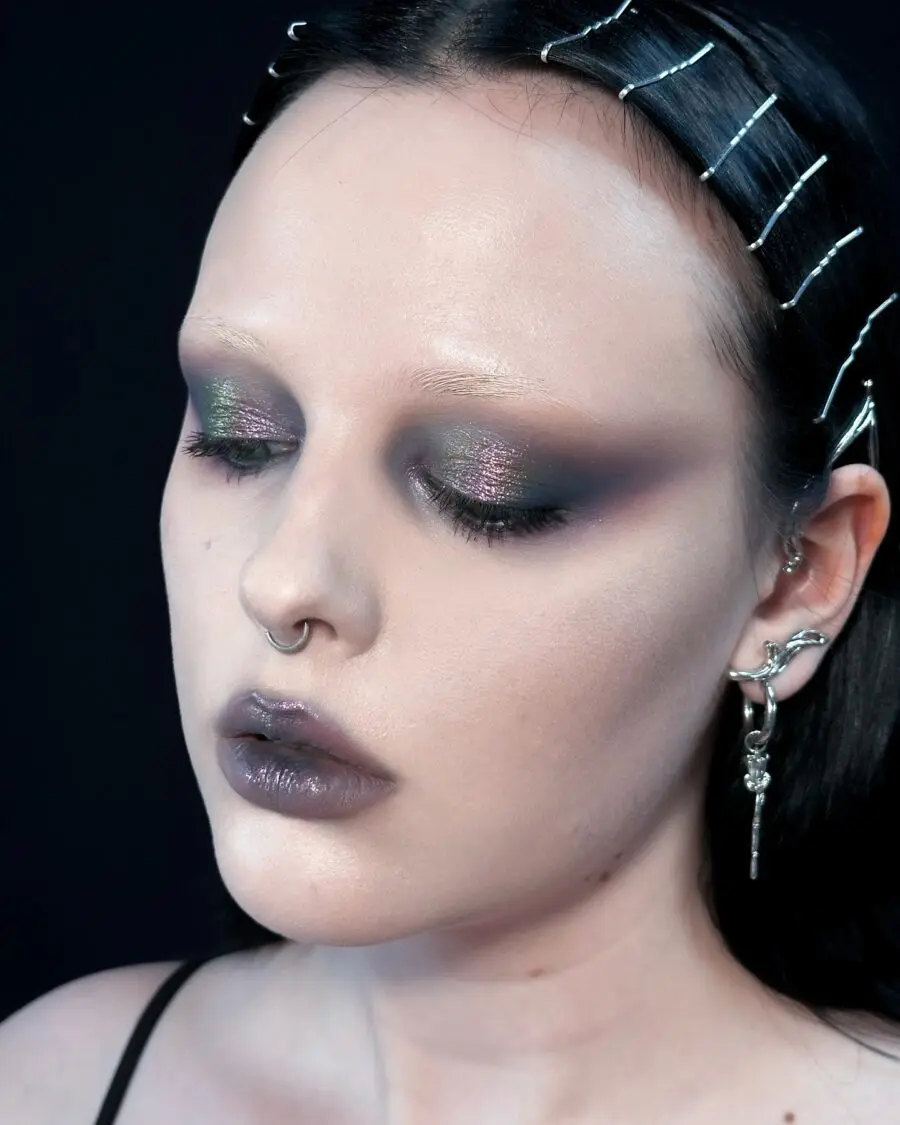 Striking shimmer with dark, moody vibes