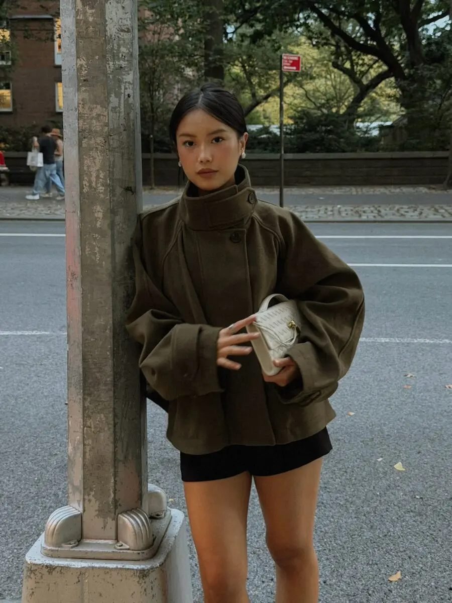 Chic oversized layers for autumn style