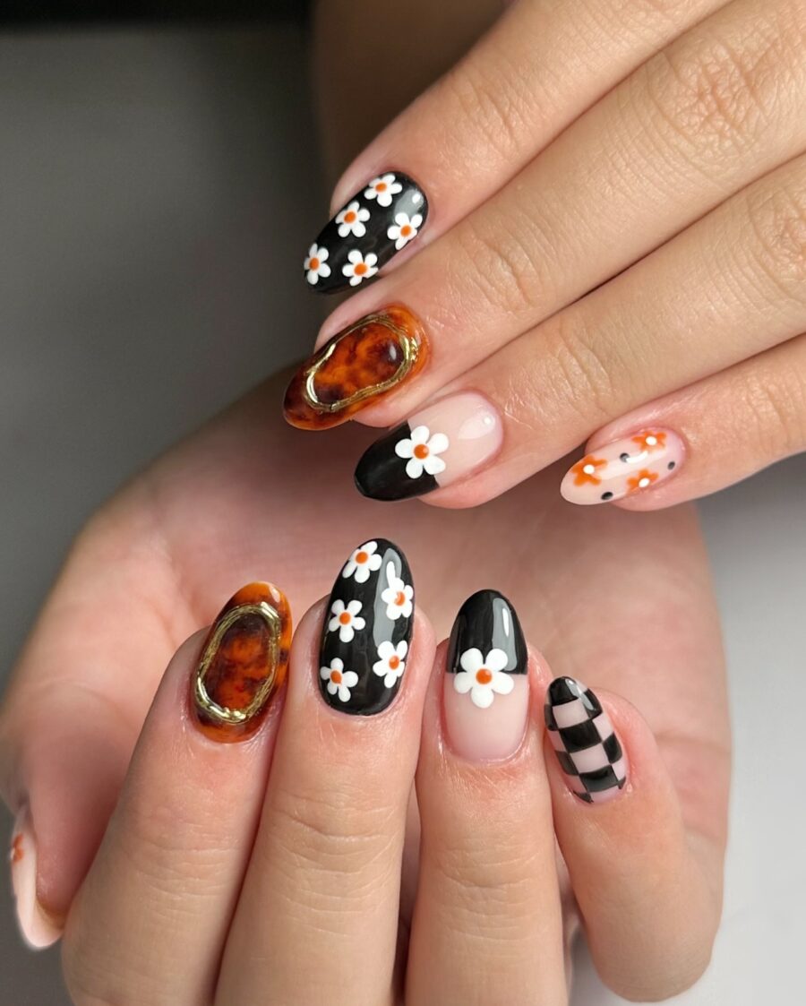 Chic Fall-Inspired Floral Nail Art Design