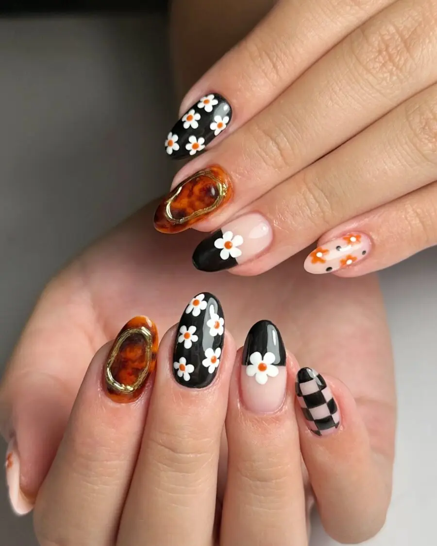 Chic Fall-Inspired Floral Nail Art Design