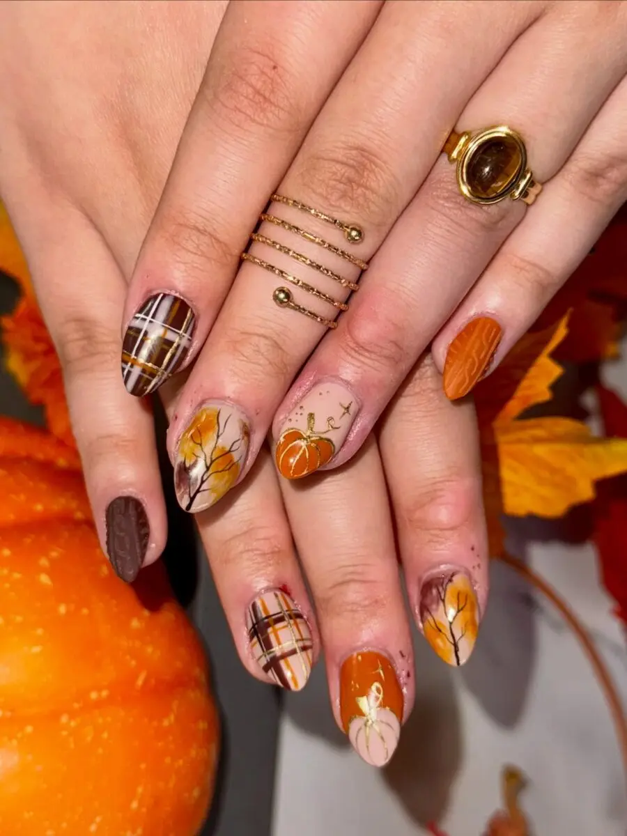 Charming Autumn-Inspired Nail Art Designs
