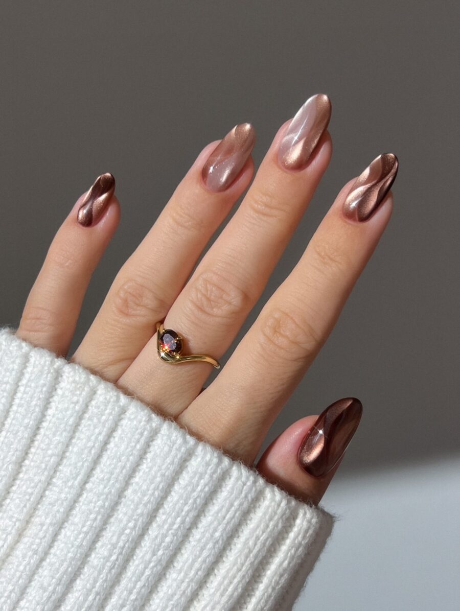 Elegant Fall Nails with Glossy Gradient Finish