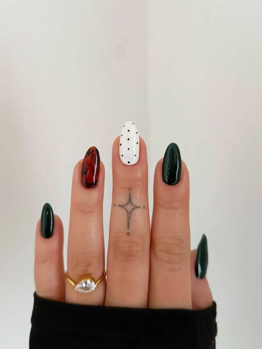 Chic fall nail designs with bold colors