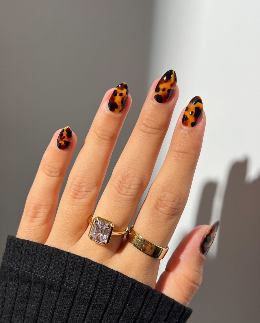 Chic tiger print nails for autumn vibes