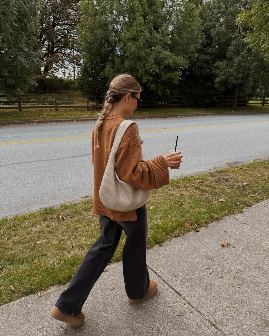 Effortlessly chic fall outfit for crisp days
