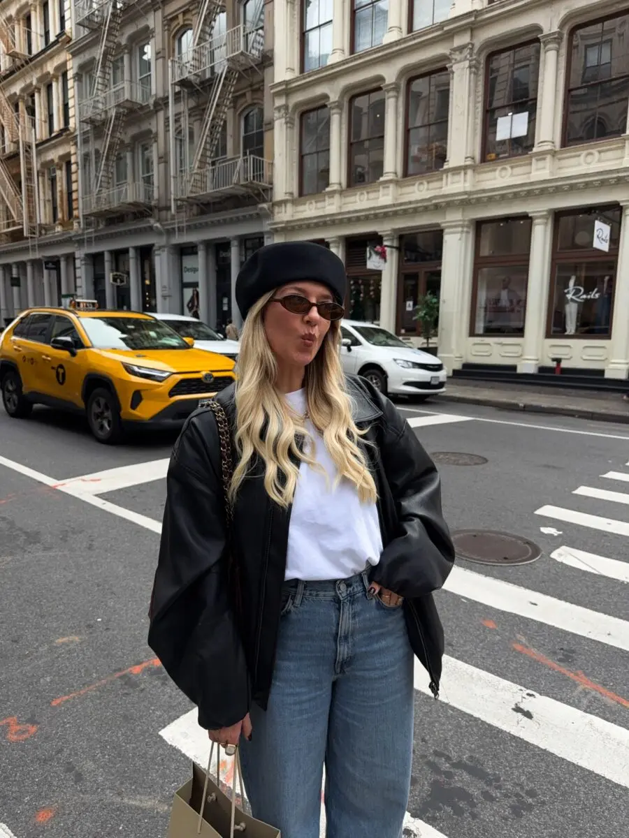 Chic autumn look with urban vibes
