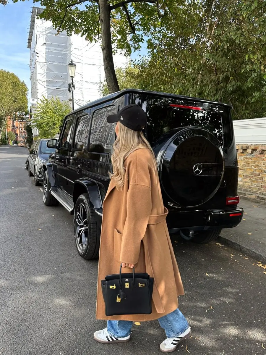 Chic autumn look with cozy layers