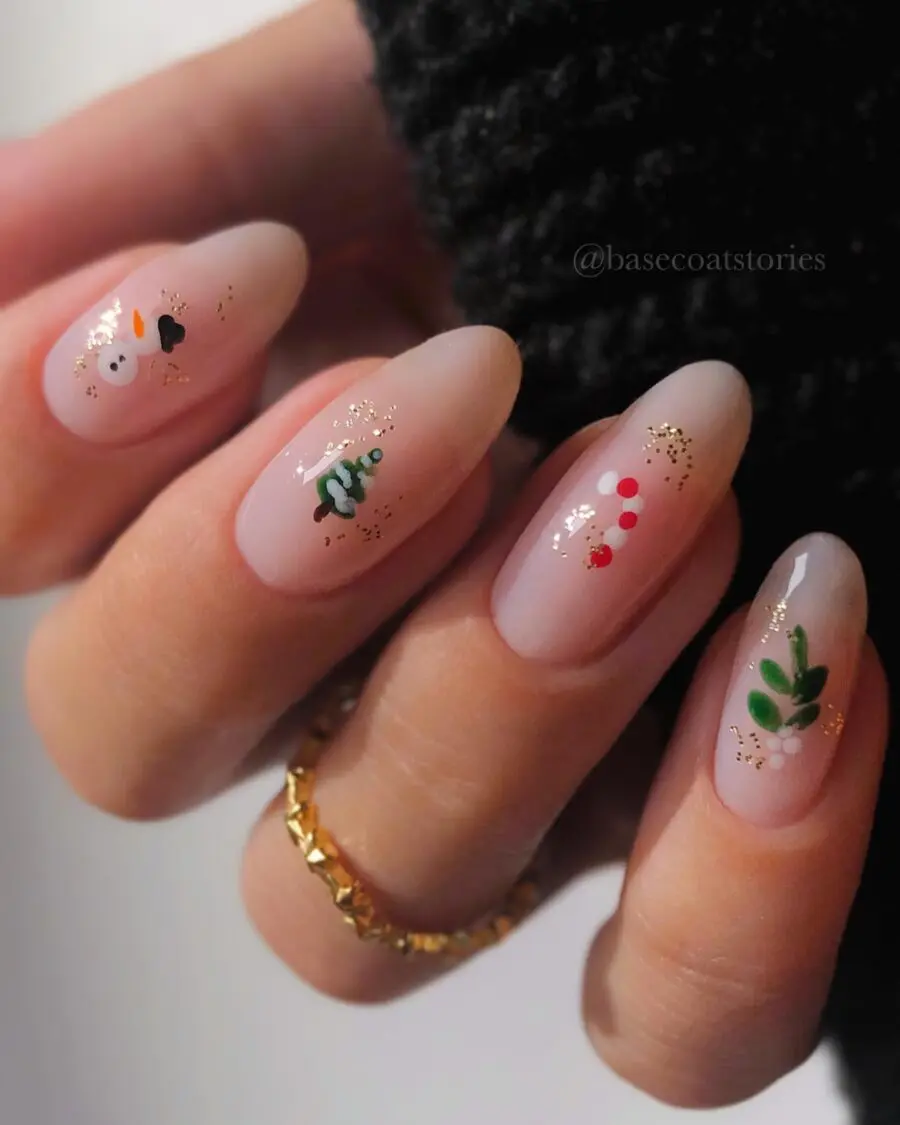 Charming festive nails for the holiday season