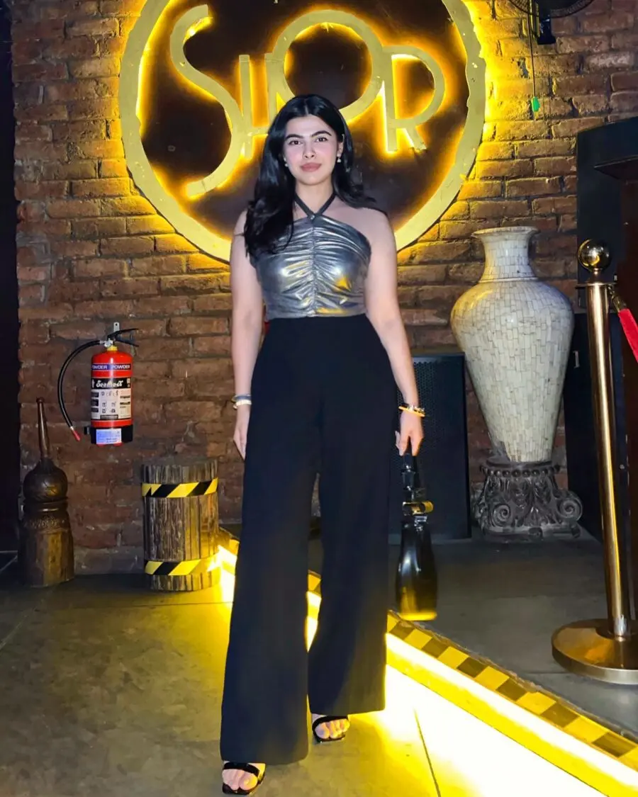 Chic and Effortless Club Outfit Inspiration