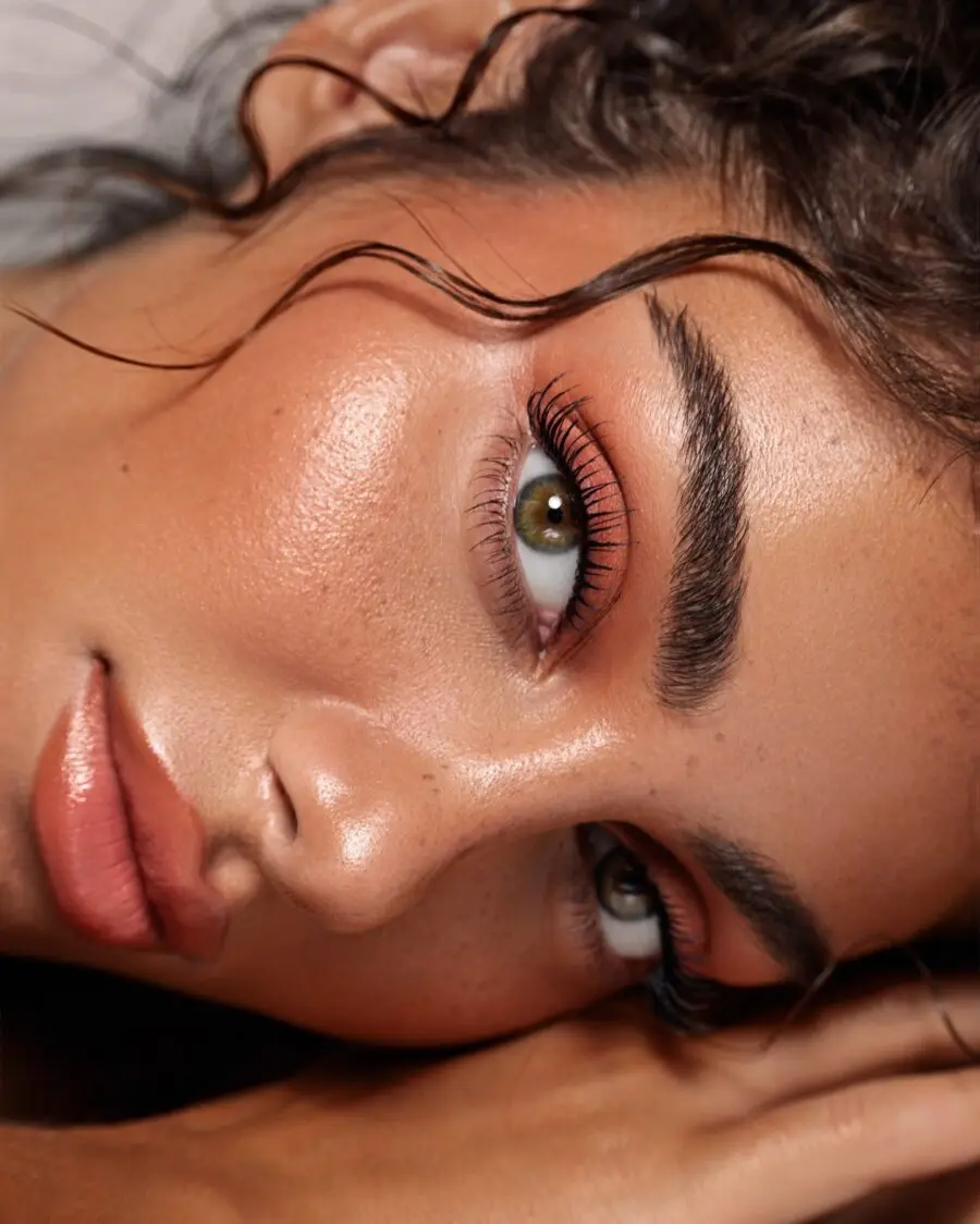 Gorgeous natural glam for prom night