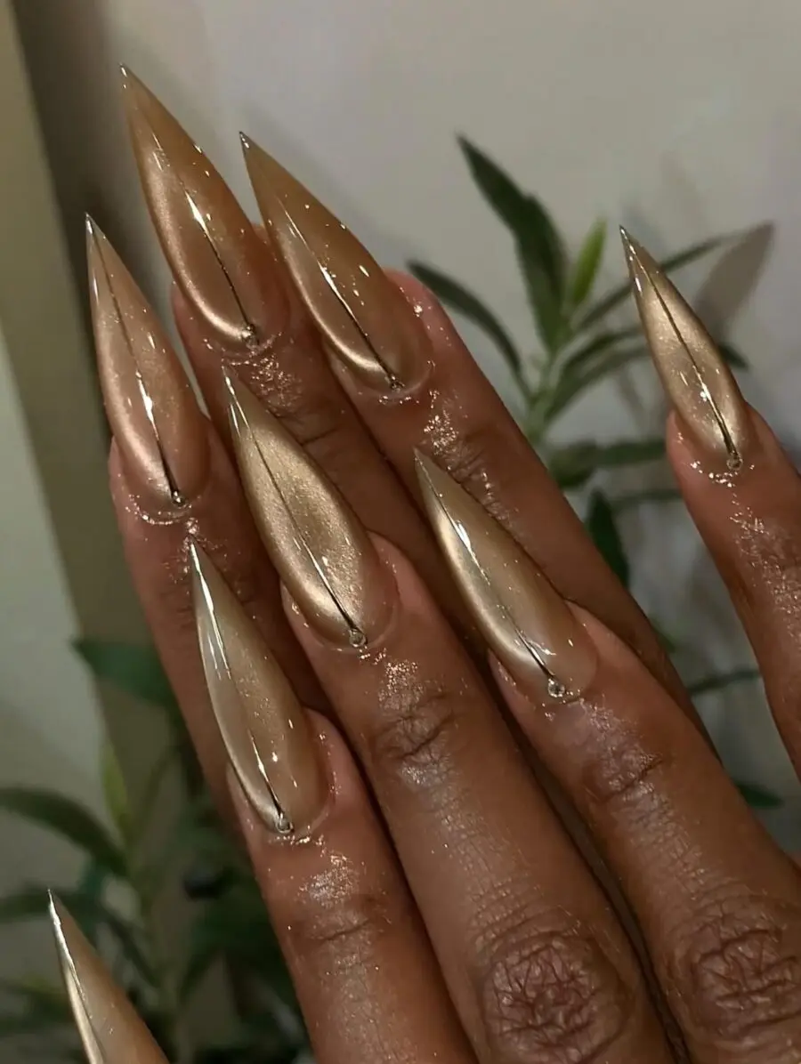 Stunning Gold Ombre Nail Art Inspiration