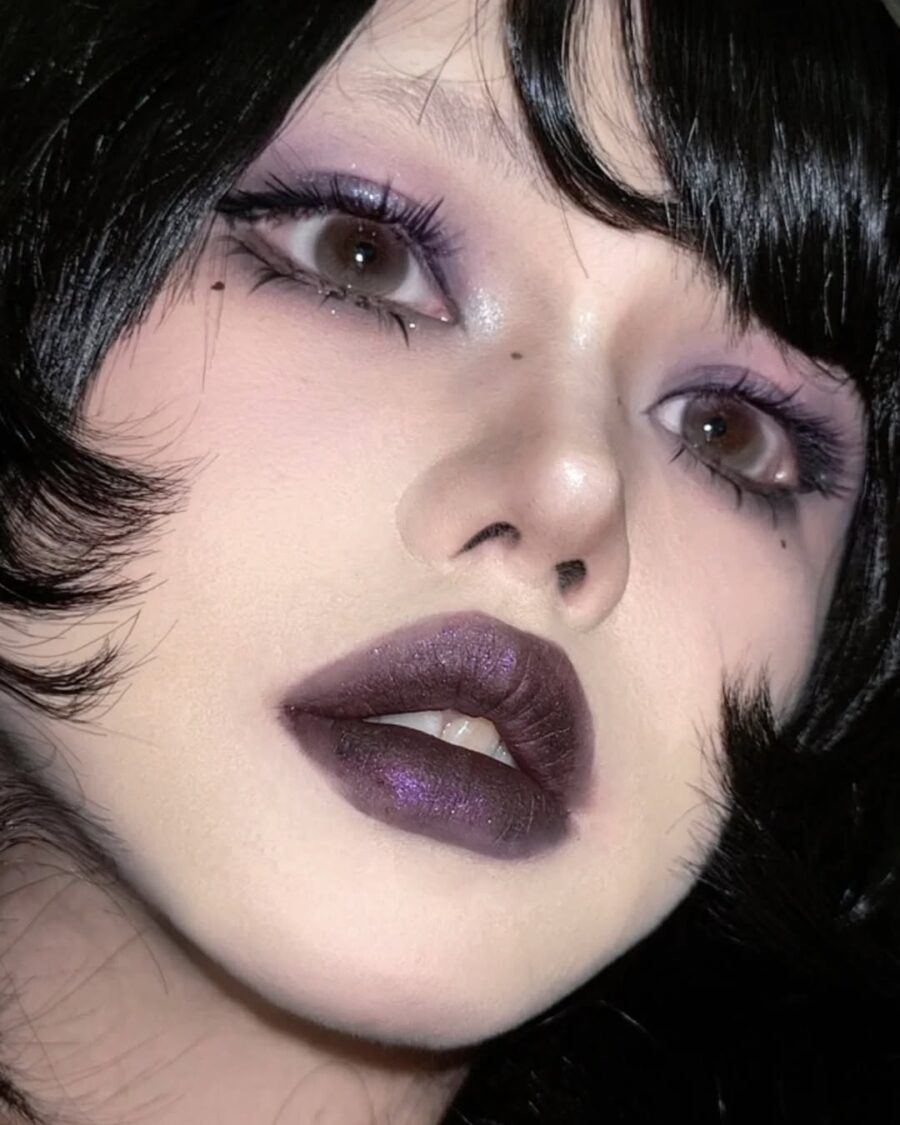 Stylish edgy gyaru makeup with purple accents