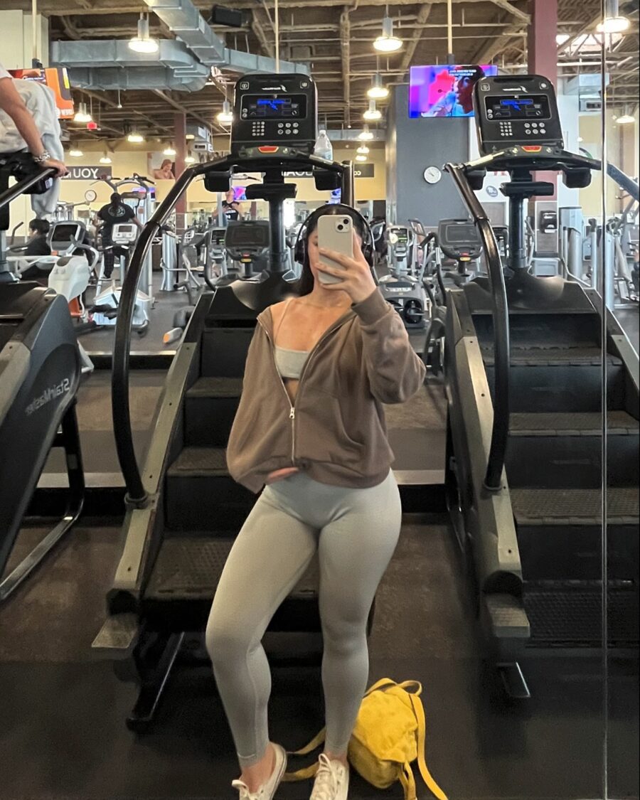 Comfortable Gym Look for Effortless Style