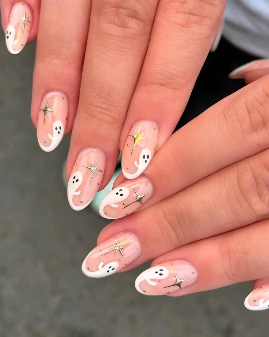 Charming Ghosts Popping from the Nail Art