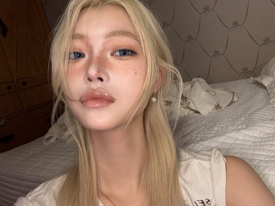 Casual, youthful look with igari makeup style