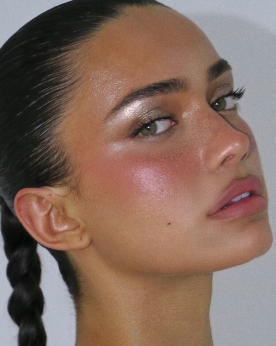 Fresh and radiant igari makeup style