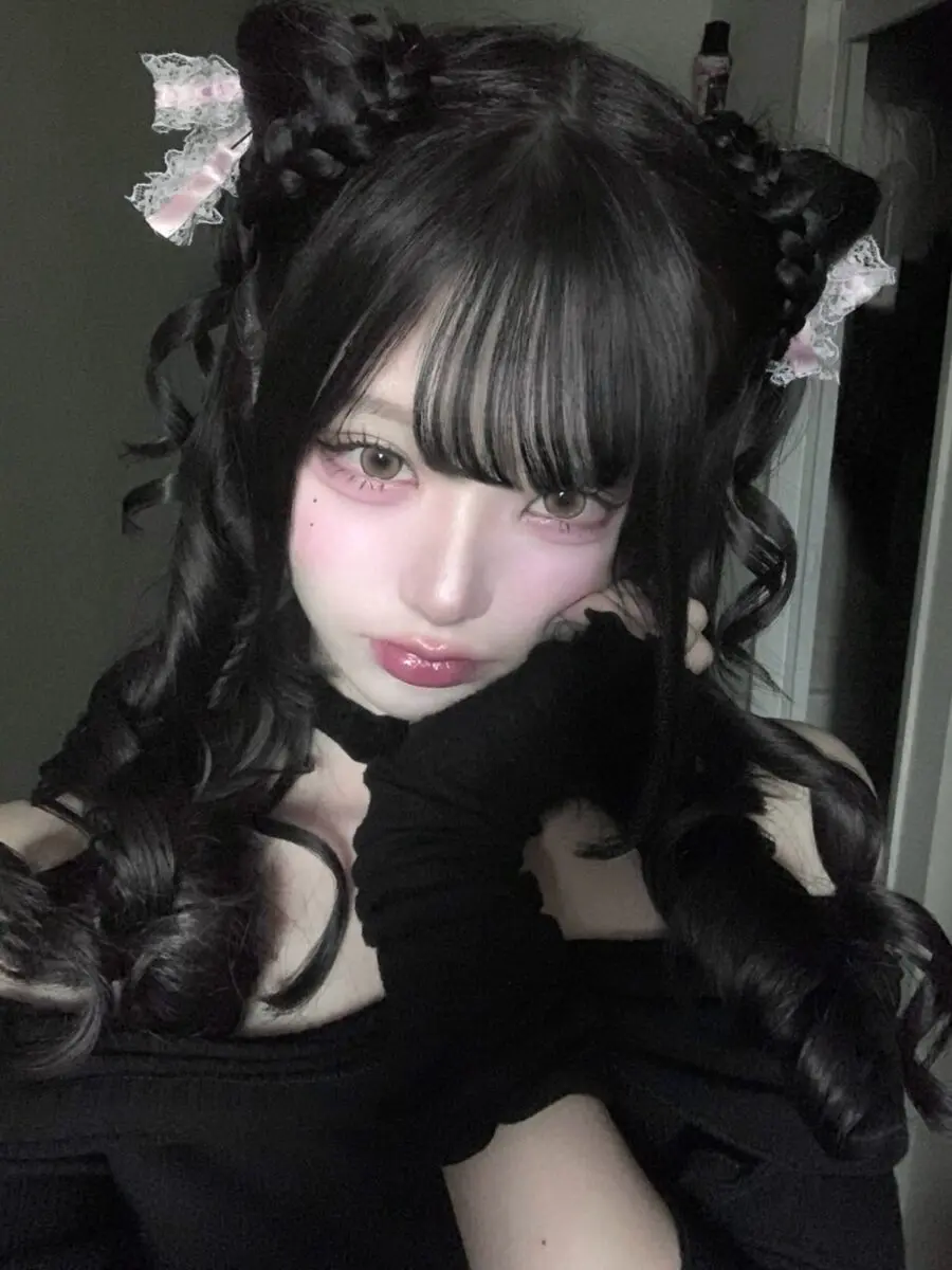 Whimsical Jirai Kei Makeup with Braids