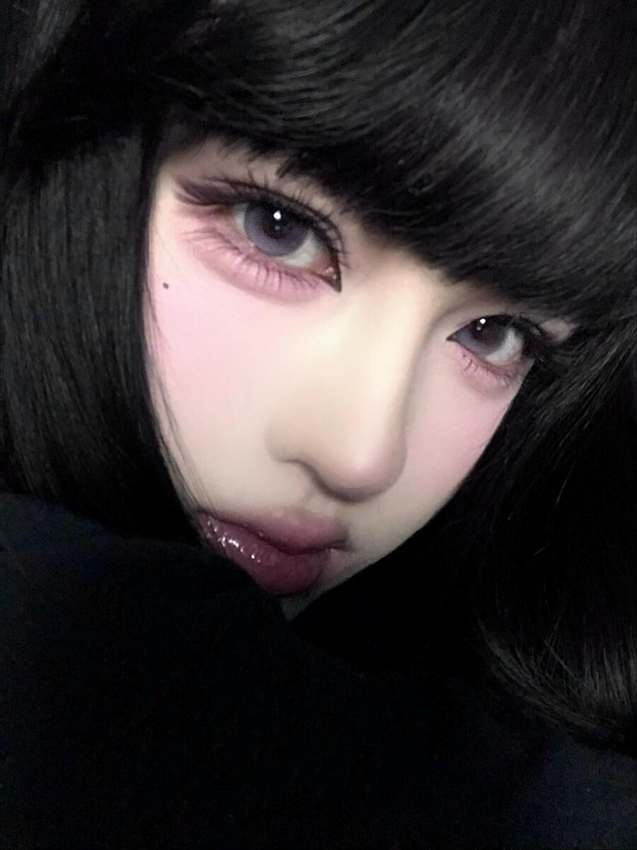Playful pastel pink glow in Jirai Kei makeup