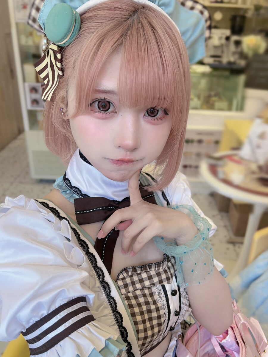 Playful Jirai Kei Makeup with Cute Vibes
