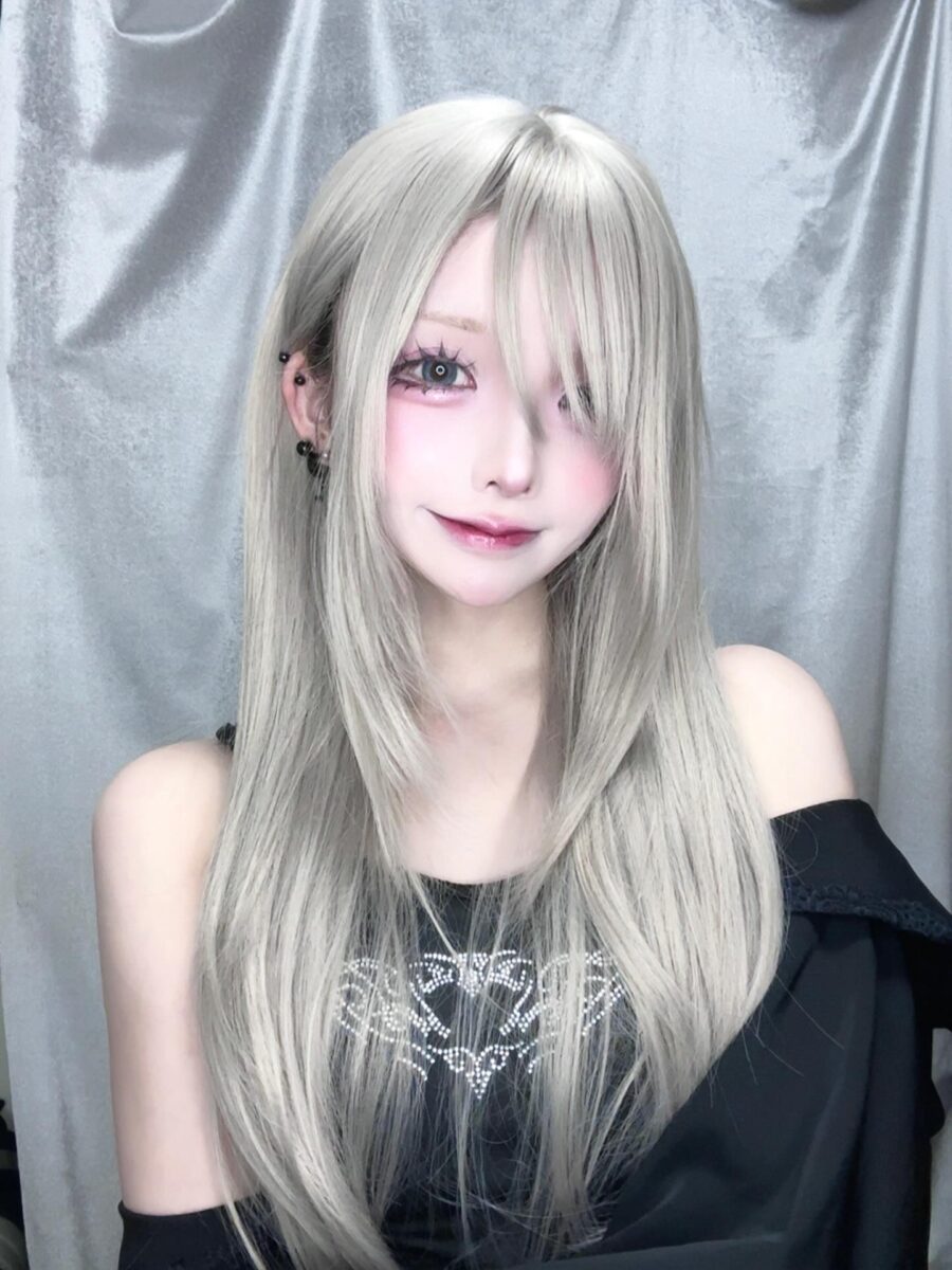Playful Jirai Kei Makeup with Soft Pastel Vibes
