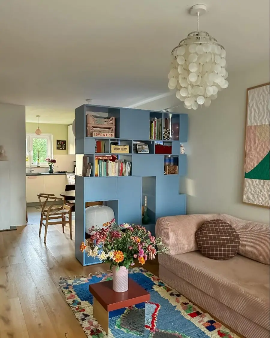 Chic and functional small living room design
