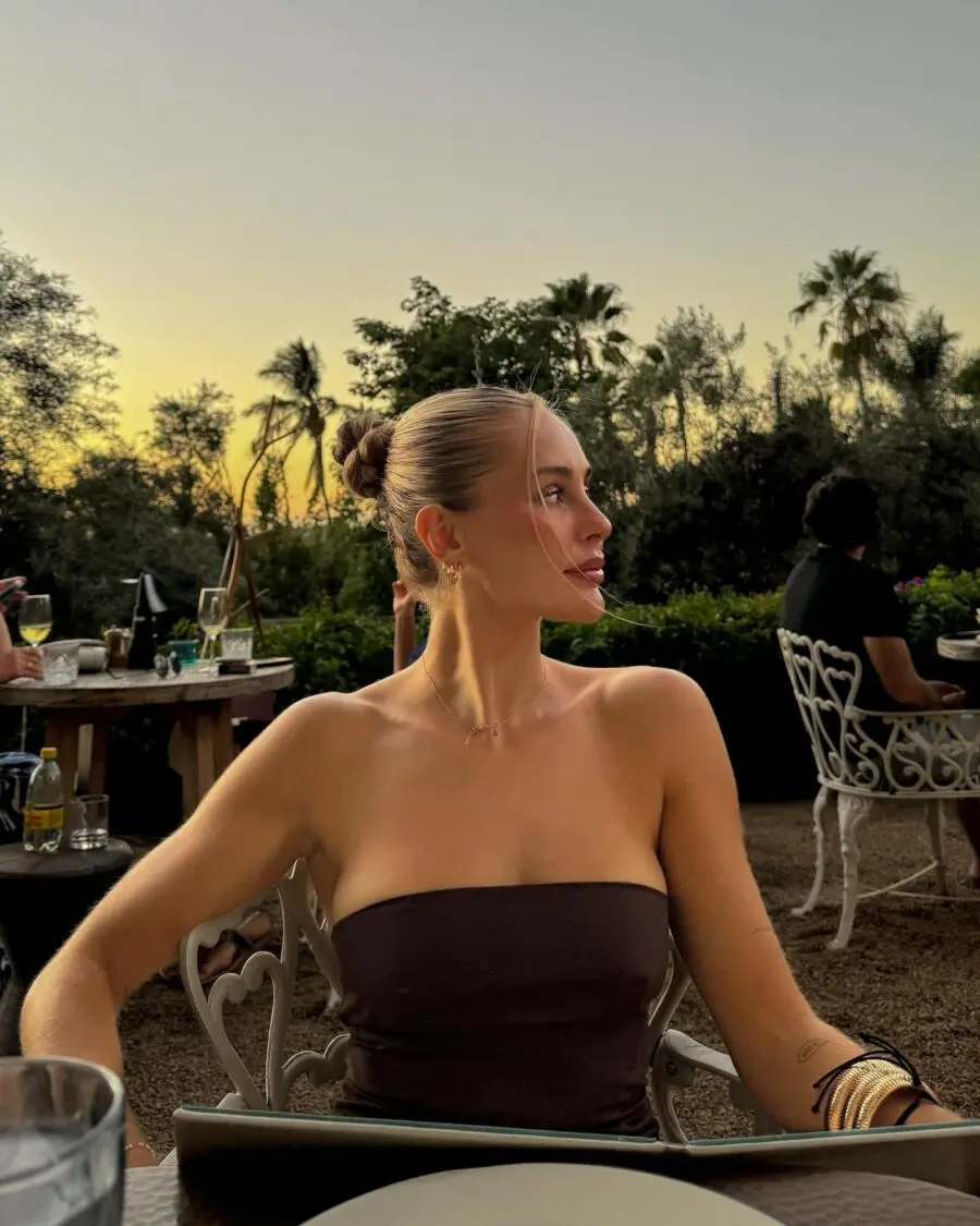 Elegant summer outfit for New Year's Eve celebration