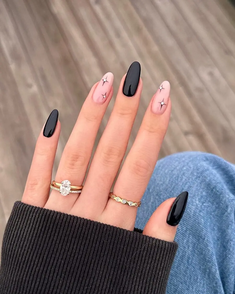 Chic black and pink New Year’s nail art