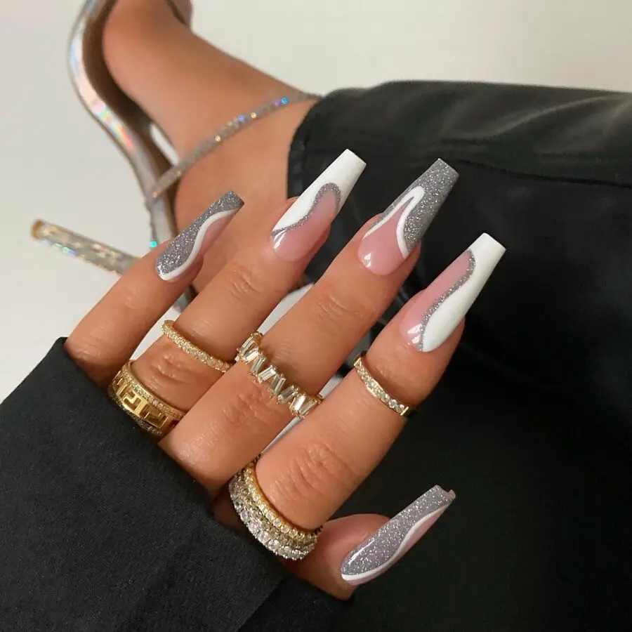 Glamorous New Year’s Nail Art Design