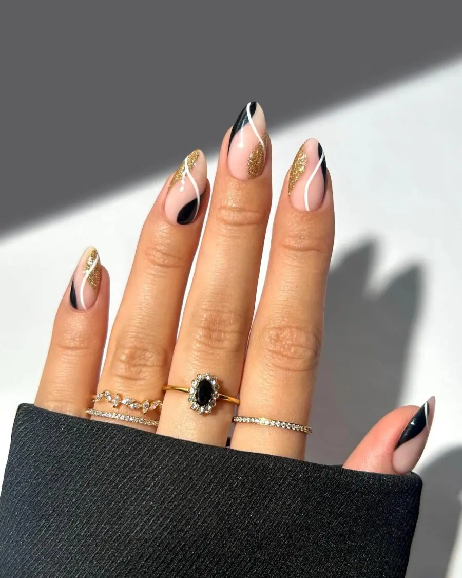 Chic Black and Gold Nail Art for New Year