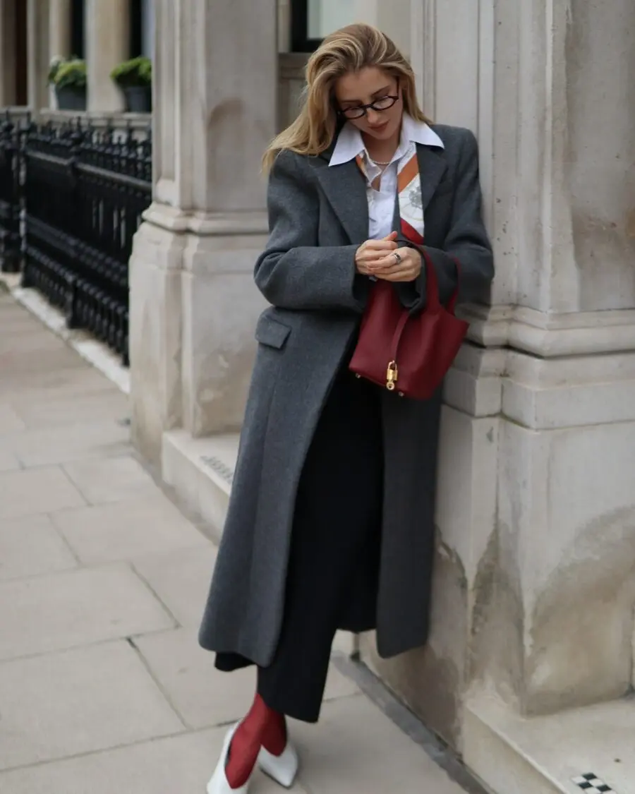 Chic and sophisticated winter office style