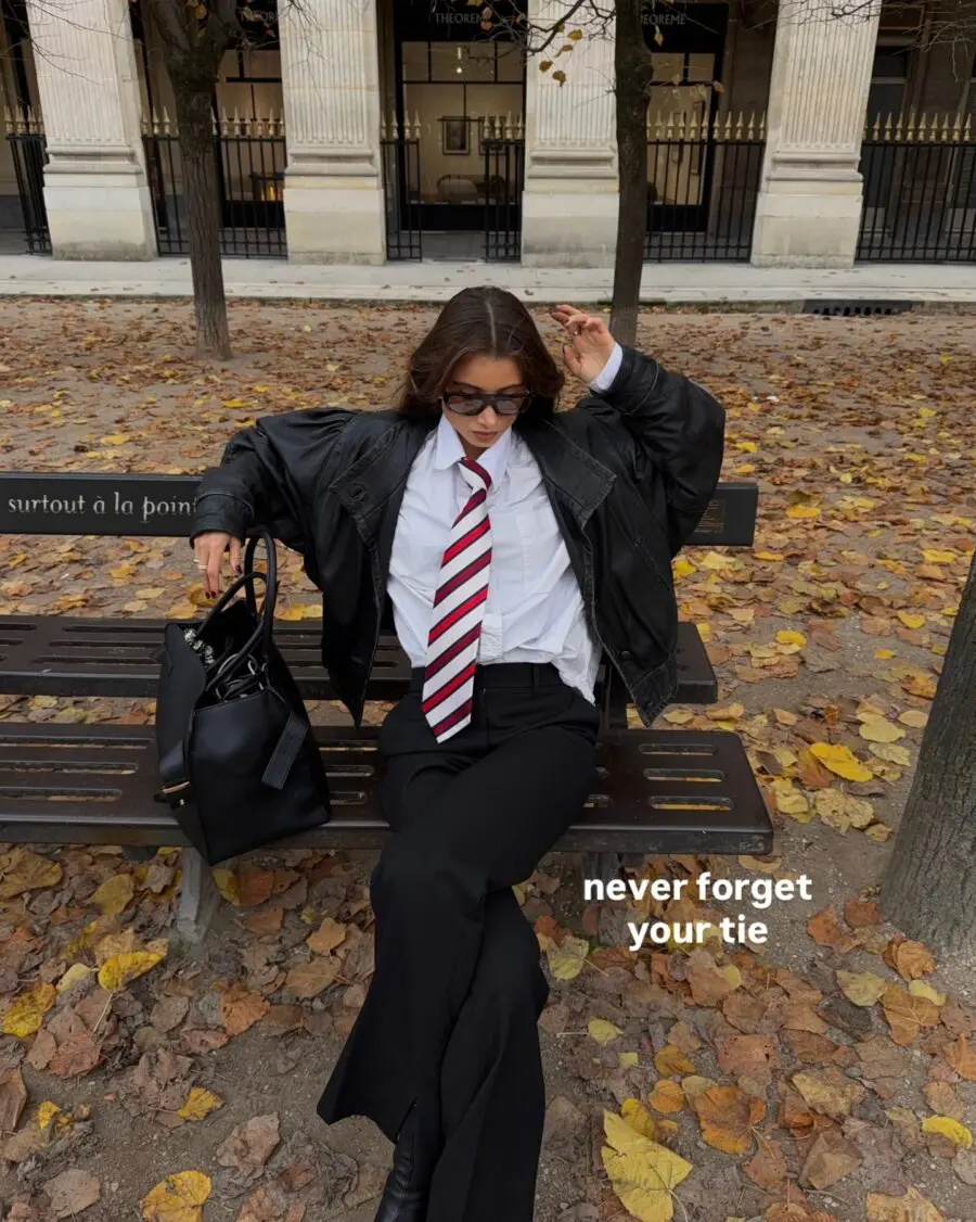 Stylish office look with a tie and jacket