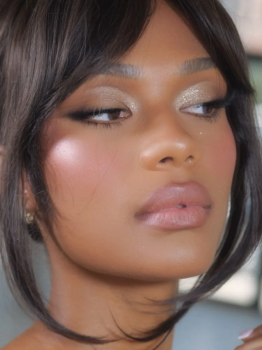 Glamorous Glittering Prom Makeup Inspiration