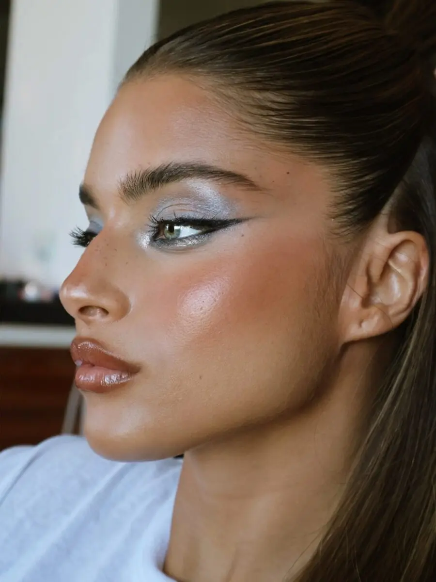 Sleek and Modern Prom Makeup Look