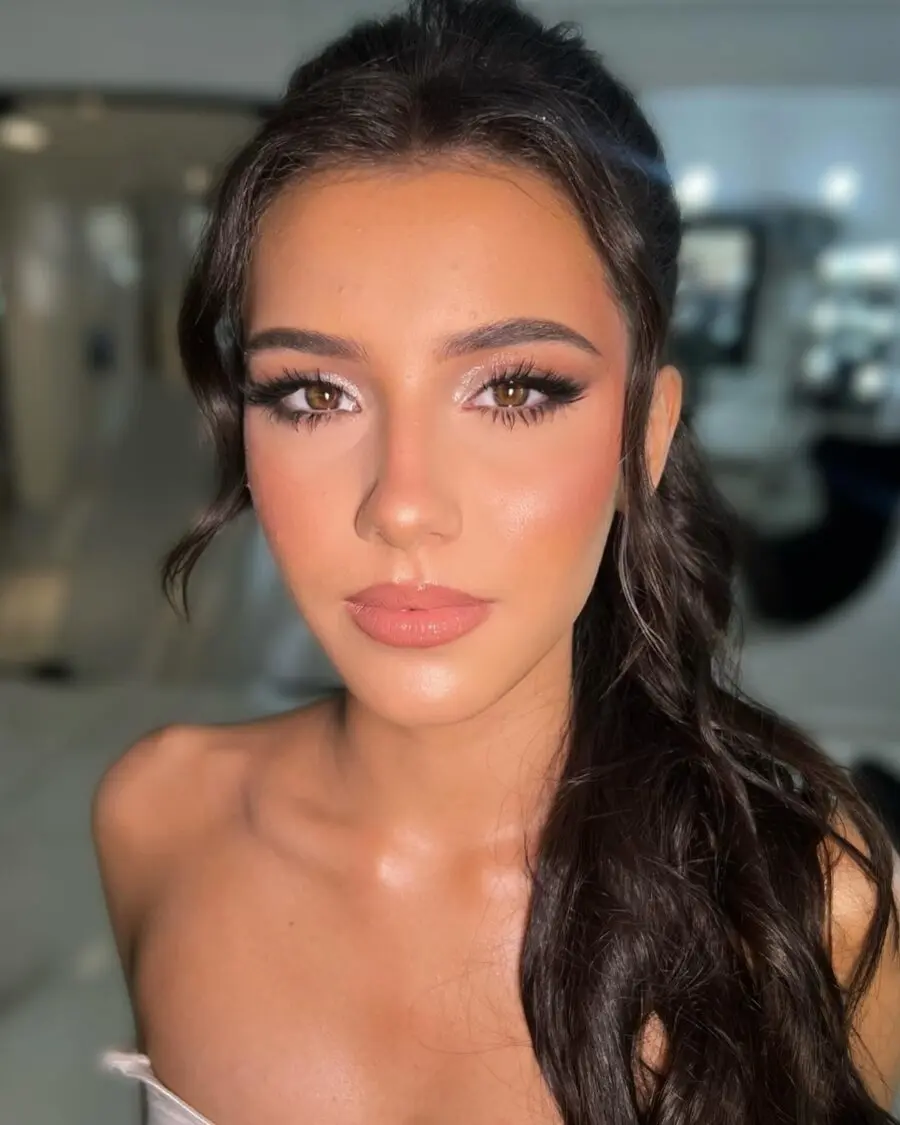 Glamorous prom look with radiant glow