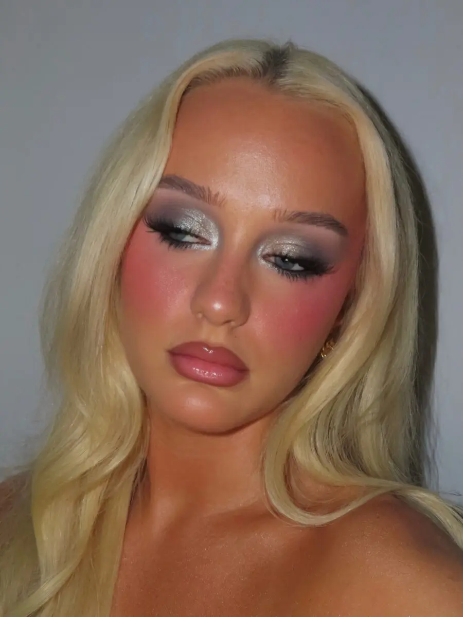 Glistening glam for a stunning prom night