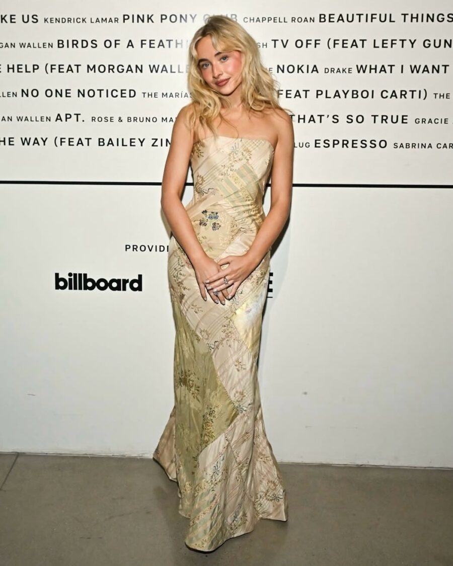 Sabrina Carpenter’s Stunning Premiere Event Ensemble
