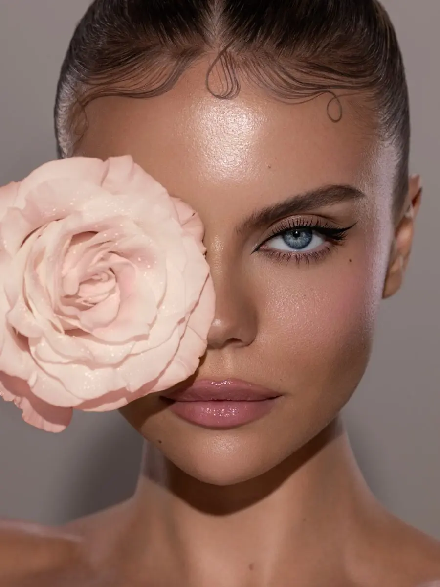 Elegant rose-inspired makeup for a fresh look