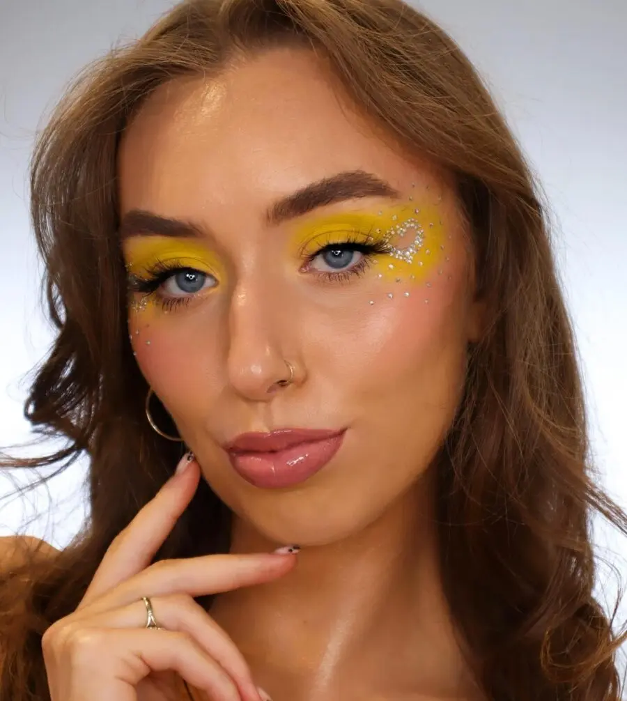 Vibrant Yellow Glam Makeup Inspiration