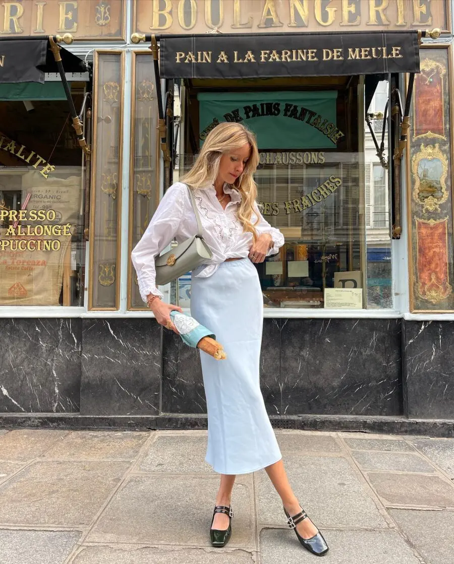 Chic Semi-Formal Look with a Touch of Elegance