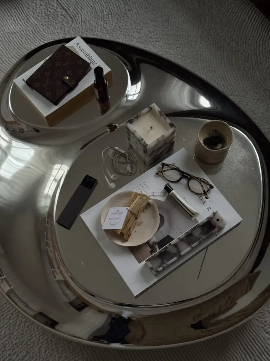 Sleek Modern Coffee Table Styling Ideas