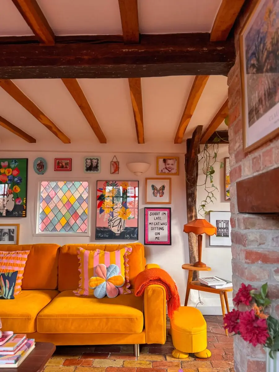 Cozy Living Room with Vibrant Colorful Decor