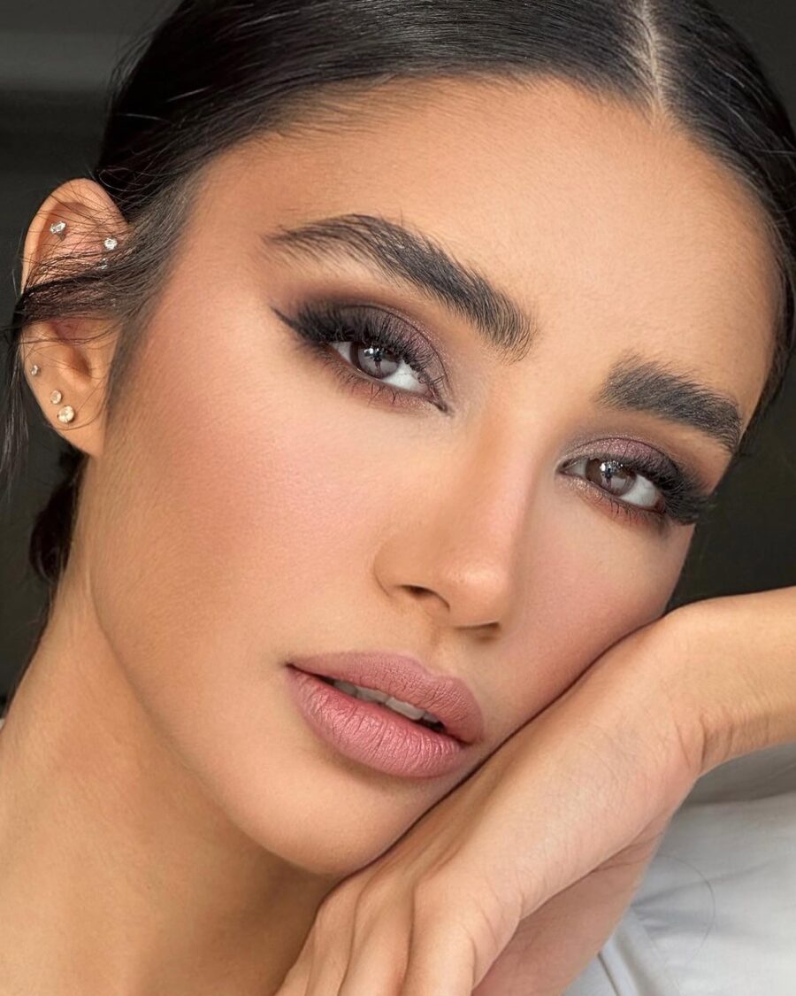 Sophisticated Smokey Eye Glam for Any Occasion